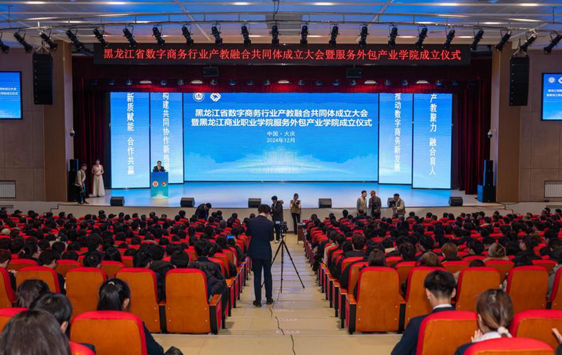 于明启爱商贸